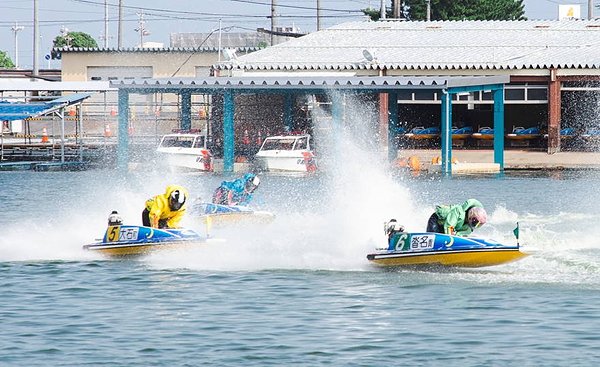 ボートレース 蒲郡競艇場のコース特徴を解説！初心者でもわかる予想のポイント【蒲郡競艇場の館内情報】